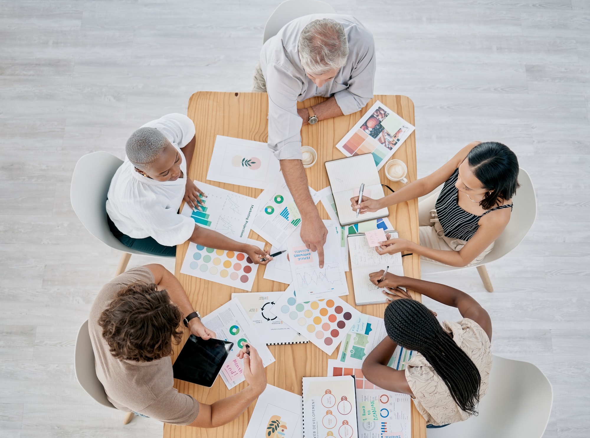 Marketing digital y vamos a contar historias, tra-la-ra